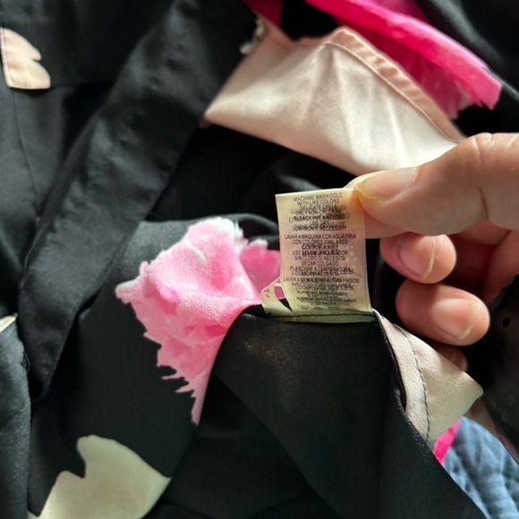 Women’s Calvin Klein Floral Button Down Blouse Color: Black/Cream/Pink S… - Picture 5 of 10